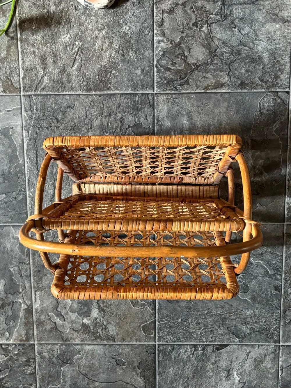 Wicker magazine holder - Picture 2 of 4